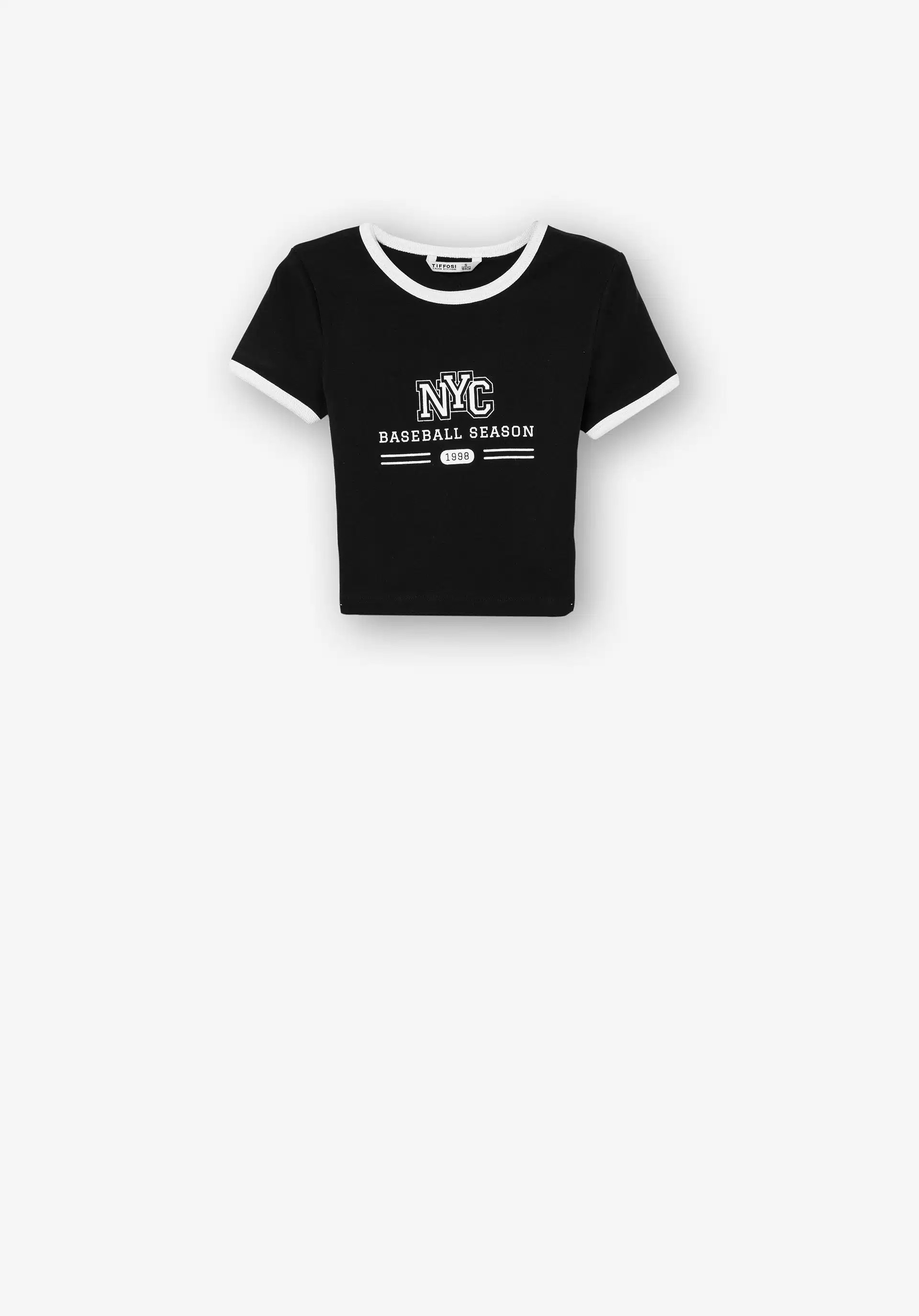 Style Urbain Tendance Avec le T-shirt Crop Top Noir Tiffosi pour ado fille  