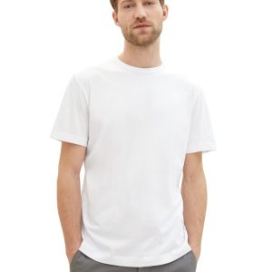Découvrez l'incontournable du dressing masculin : le T-shirt basique blanc de TOM TAILOR. Conçu pour allier confort, durabilité