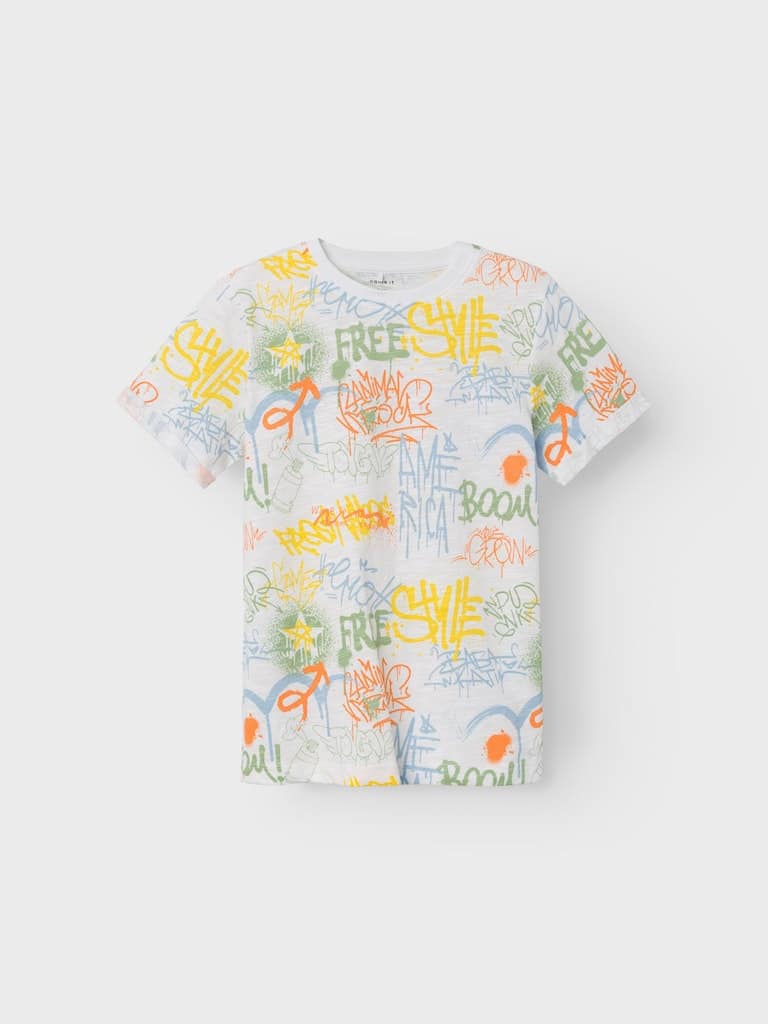 "T-shirt Blanc Graffiti Garçon NAME IT - Style Cool et Confort pour Enfants"