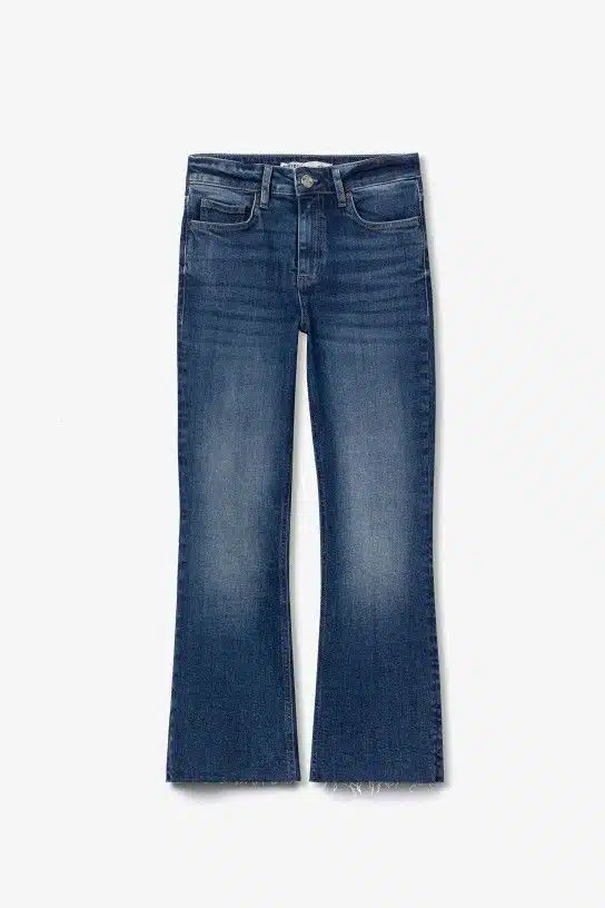 Jean bleu bootcut frangé Tiffosi pour femme, avec taille haute et poches push up.