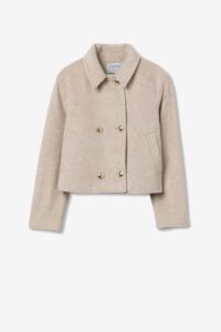 Veste courte chic en tweed beige pour femme de Tiffosi, avec boutons apparents, col et coupe droite. collection automne hiver 2024