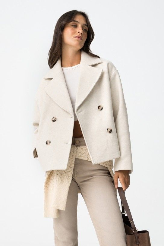 Veste courte chic beige Tiffosi femme, style caban à col revers, poches latérales, fermeture boutonnée croisée. Tailles XS à L. Livraison 48h, retour gratuit chez Casual Senas.