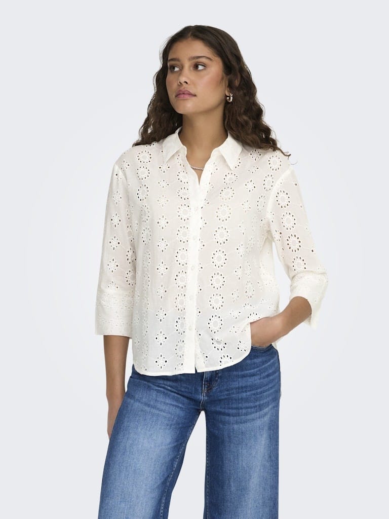 Chemise blanche ample à manches 3/4 pour femme JDY avec broderie anglaise