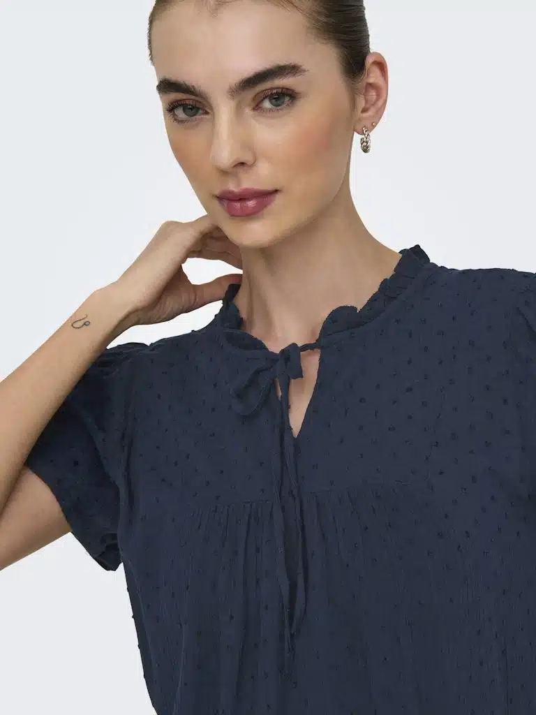 Blouse bleue JDY femme manches courtes – Collection Printemps/Été 2026 – Image 3