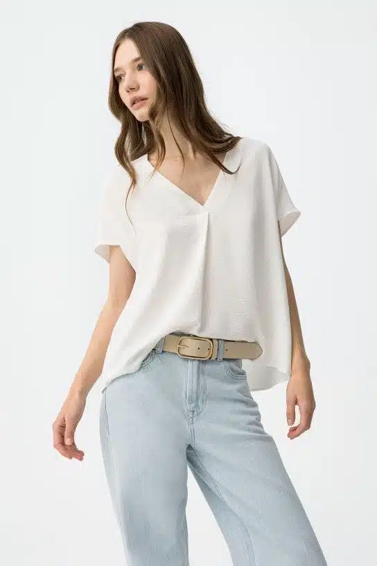 Blouse ample blanche femme col V Tiffosi – Élégance fluide Printemps/Été 2026 – Image 2