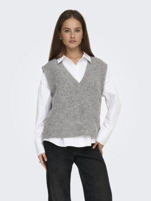 Pull sans manches femme ONLY Gila gris chiné, tricot plat souple, col en V, style gilet tricoté sans manches, collection printemps été 2026 boutique Casual Sénas.