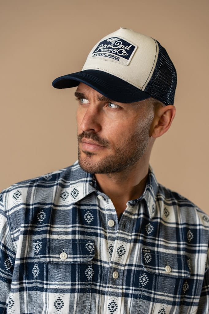 Casquette homme coupe trucker bleu marine Petrol Industries avec filet arrière et logo frontal, 100% coton nouvelle collection printemps été 2026 boutique Casual Sénas.