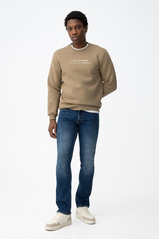Jean bleu denim premium Tiffosi LEO Red Selvage, coupe straight, détail liseré rouge sur le revers, toile robuste 13 oz, collection homme 2026 Casual Sénas.