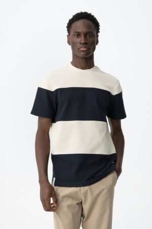 T-shirt manches courtes homme Tiffosi Denim motif larges rayures horizontales beige et bleu, logo relief poitrine, coupe confortable collection printemps été 2026 boutique Casual Sénas.