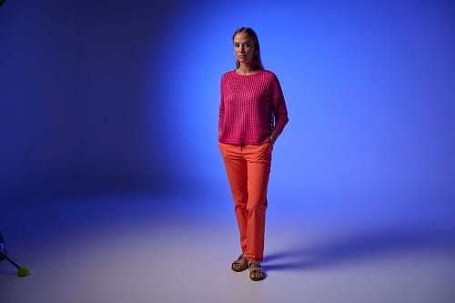 Pantalon chino femme orange vibrant Etymologie, coupe confortable en coton stretch, collection été 2026 Casual Sénas.