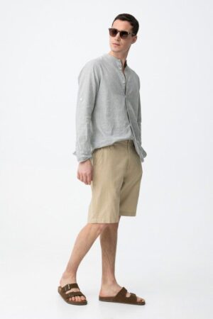 Short homme Tiffosi modèle Hayden coloris beige naturel, mélange coton et lin respirant, coupe ample loose fit, disponible chez Casual Sénas.