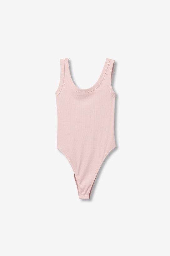 Body femme rose en coton stretch pour un maintien optimal, idéal sous un blazer ou pour une tenue d'été décontractée, collection Tiffosi disponible chez Casual Sénas.