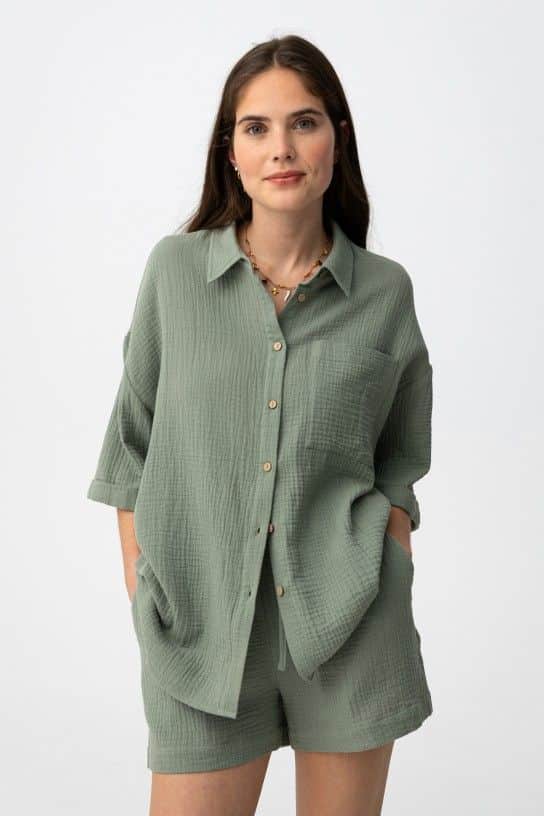 Chemise ample femme gaze de coton vert sauge Tiffosi Bambulina manches longues oversize été Casual Sénas