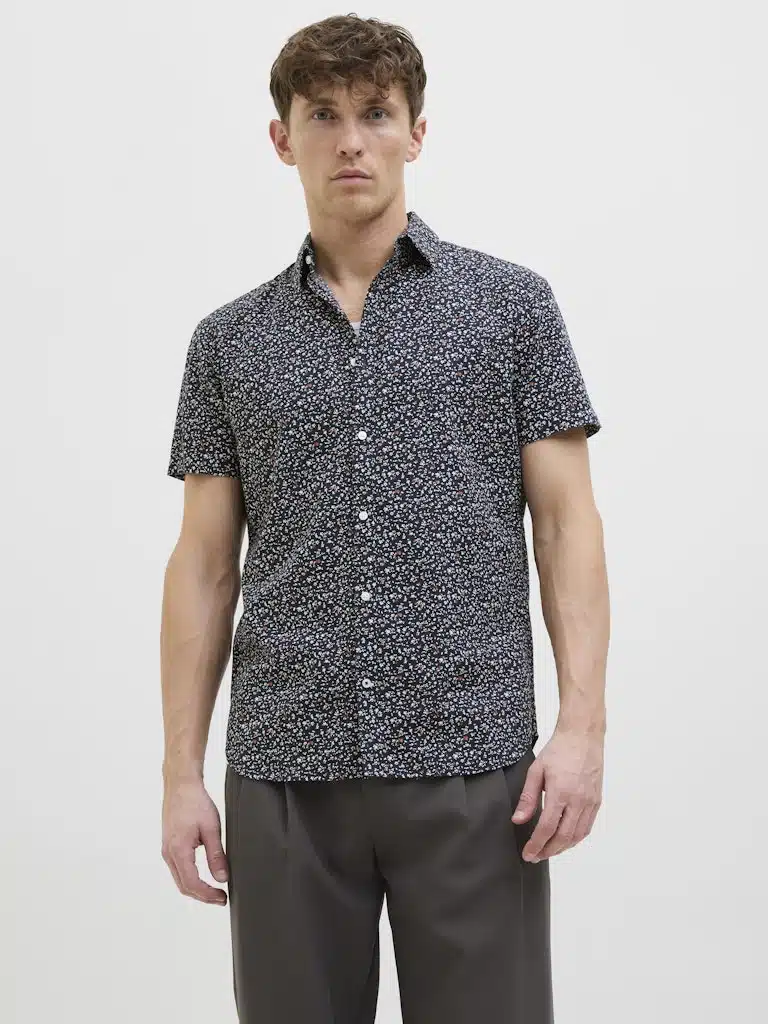 Chemise bleue homme motif liberty Jack and Jones disponible chez Casual Sénas proche Salon-de-Provence et Cavaillon